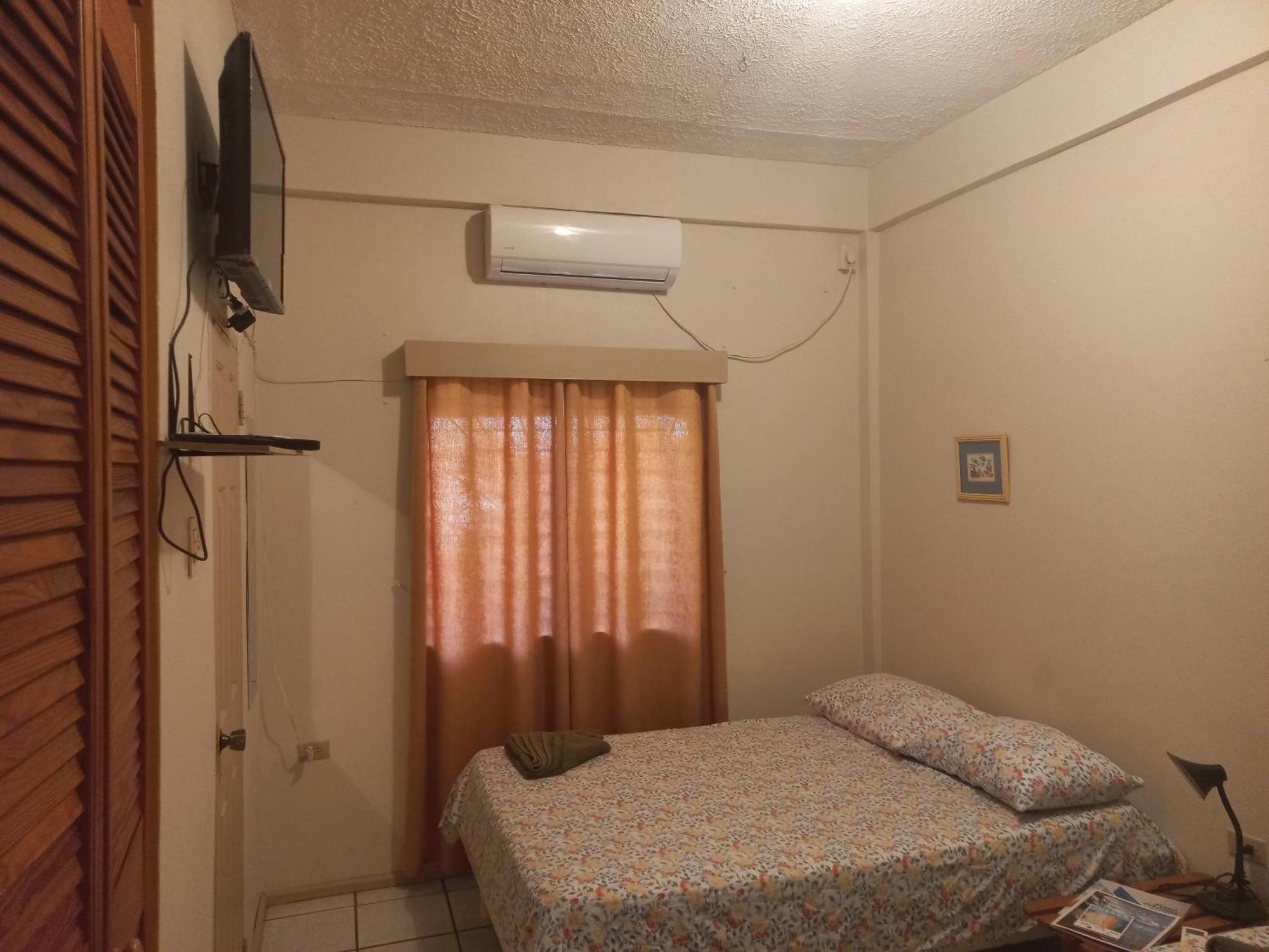 The Seaside Garden Guesthouse Buccoo Bagian luar foto